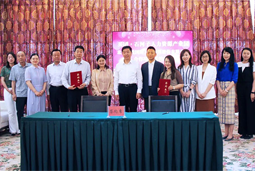 JN江南JN SPORTS国际与新疆生产建设兵团第八师石河子市签署项目合作协议